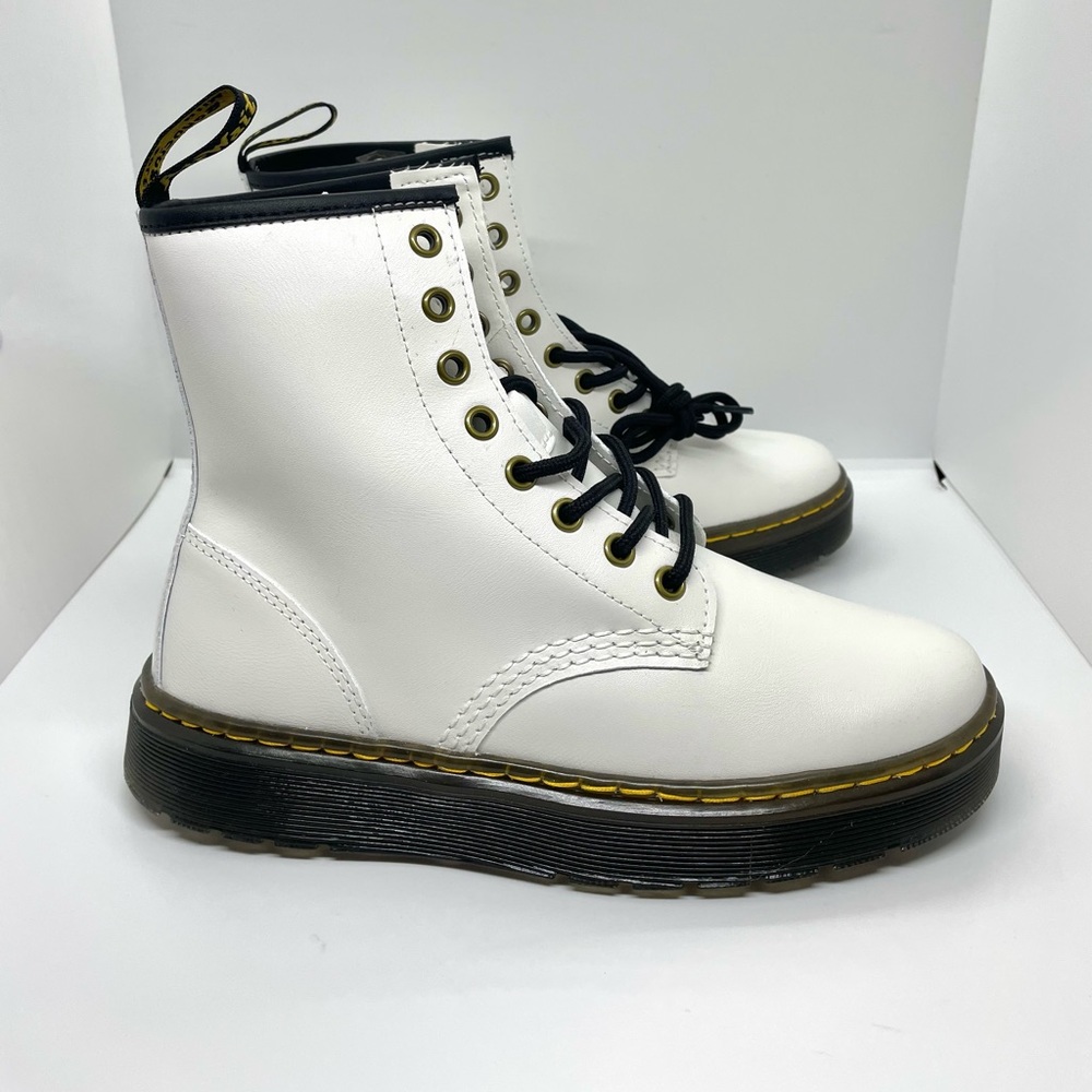 🤍NEW Women’s Dr. Martens Zavala Combat Boots Size 6